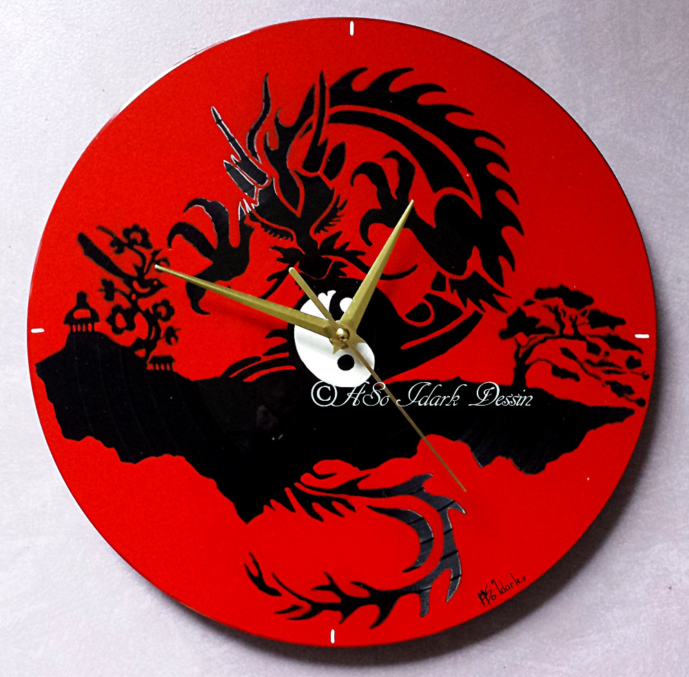 Horlogerie DUELLING DRAGONS CLOCK Nemesis Now chez